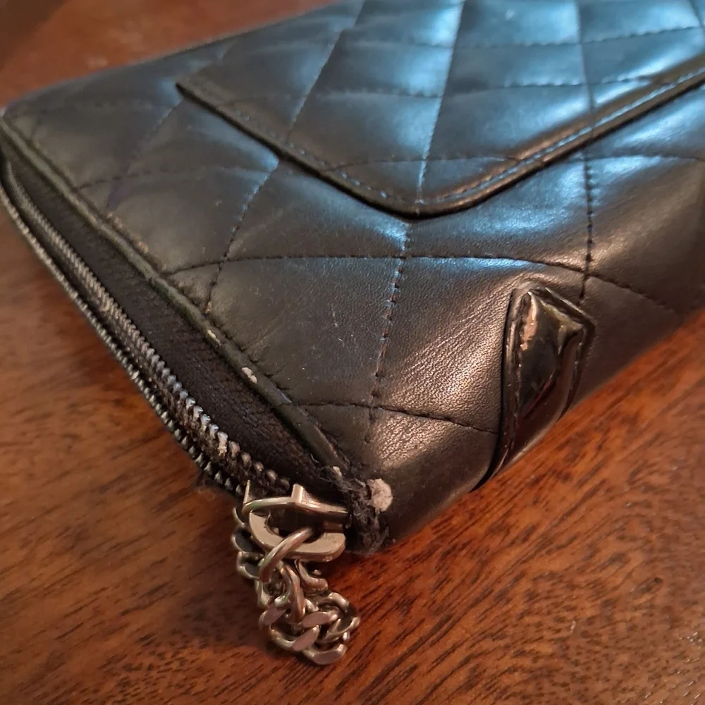 Chanel Black Quilted Wallet - Picture 6 of 16